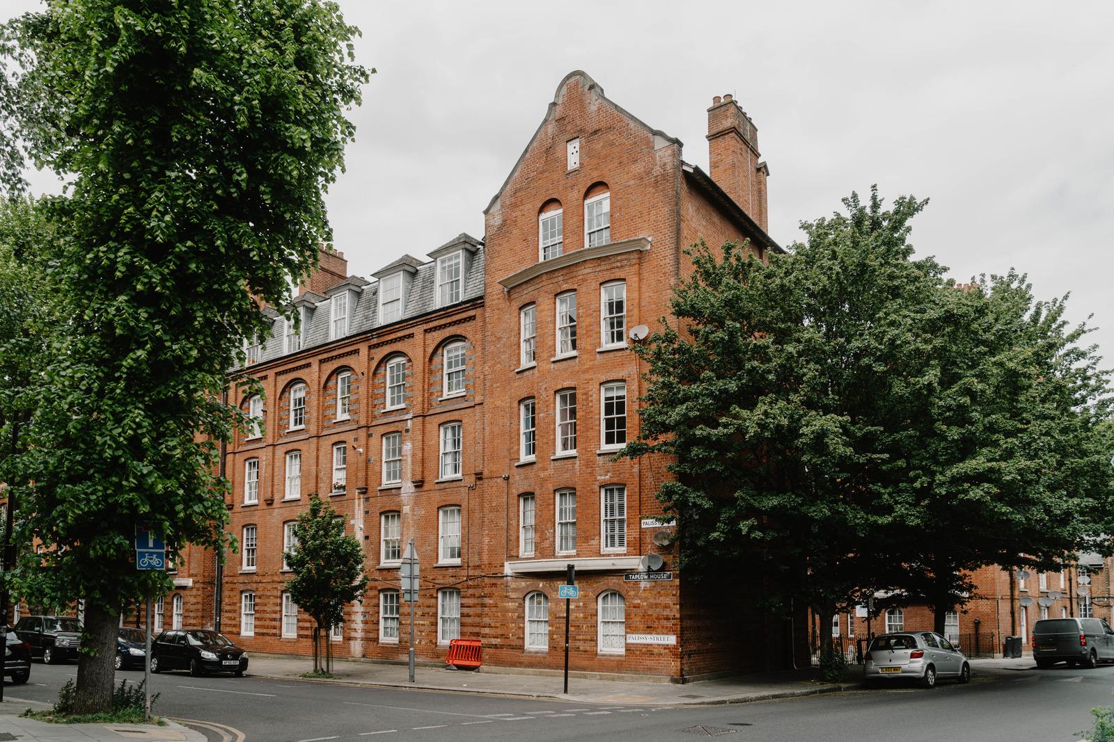 Taplow House II - Image 2